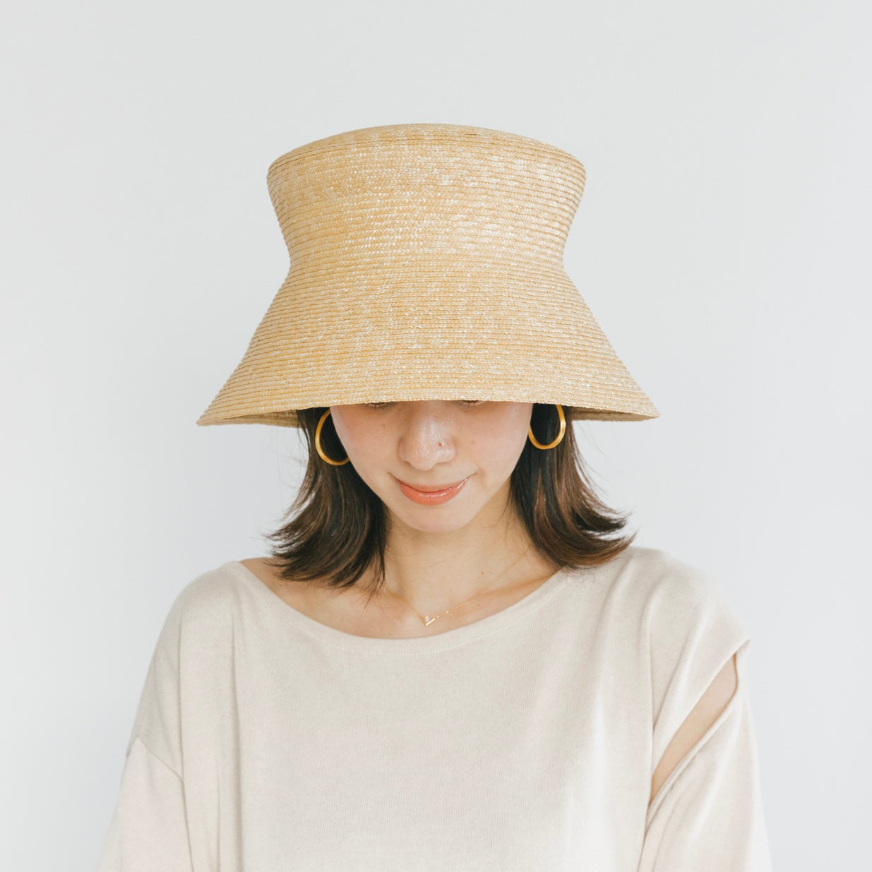 Curves Straw Hat