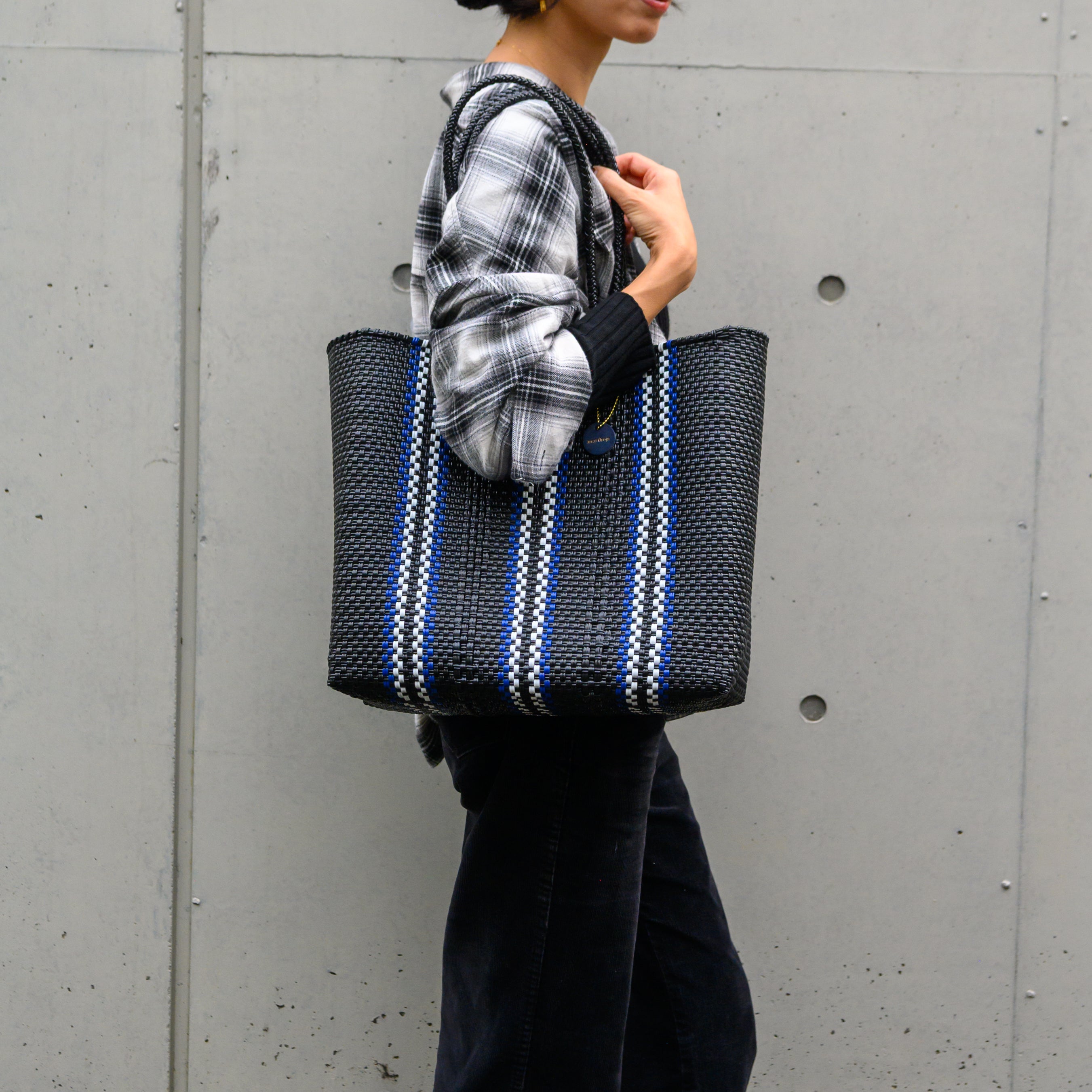 Mercado Bag Amaria Long-Black×Blue Stripe