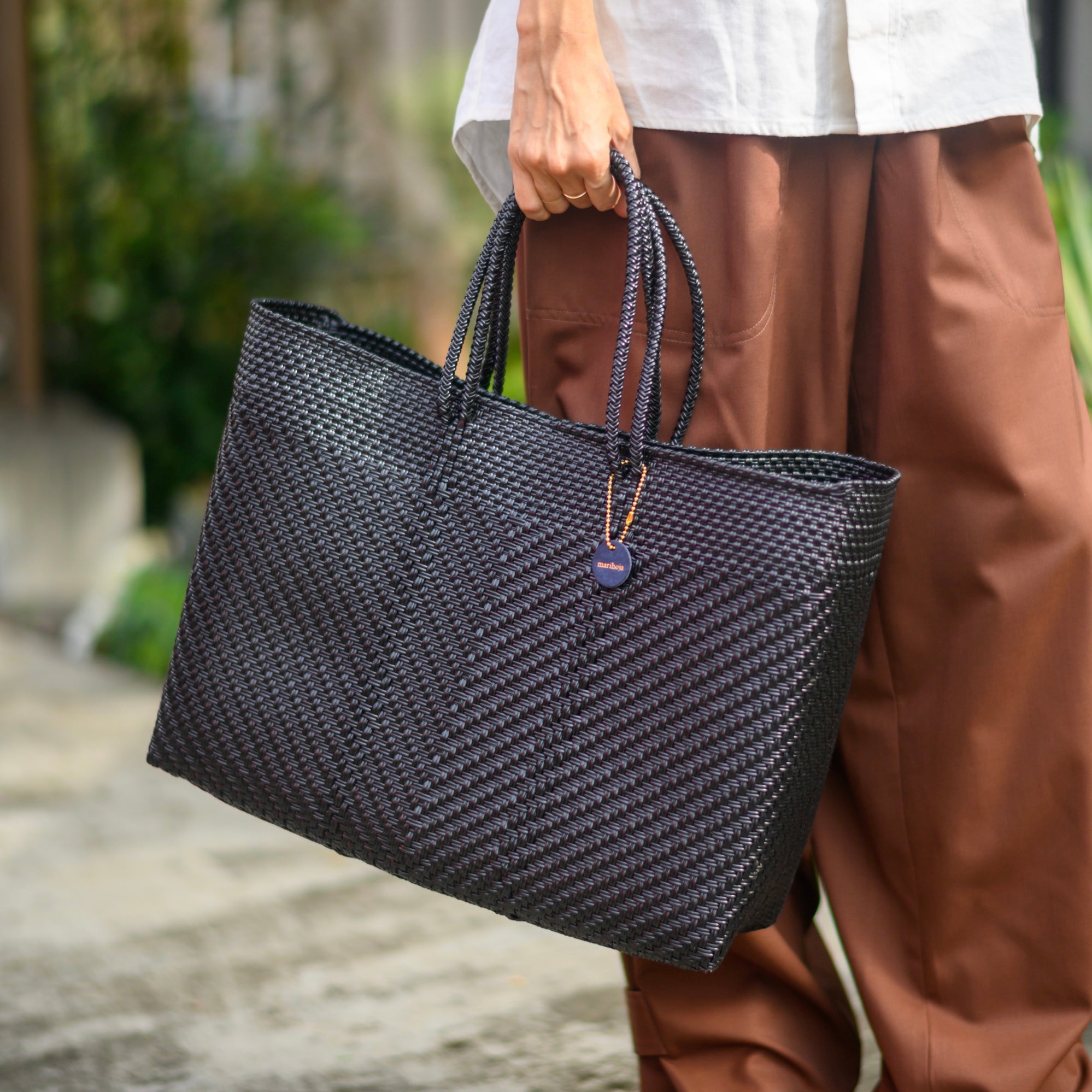 Mercado Bag Isabel -Solid Black-