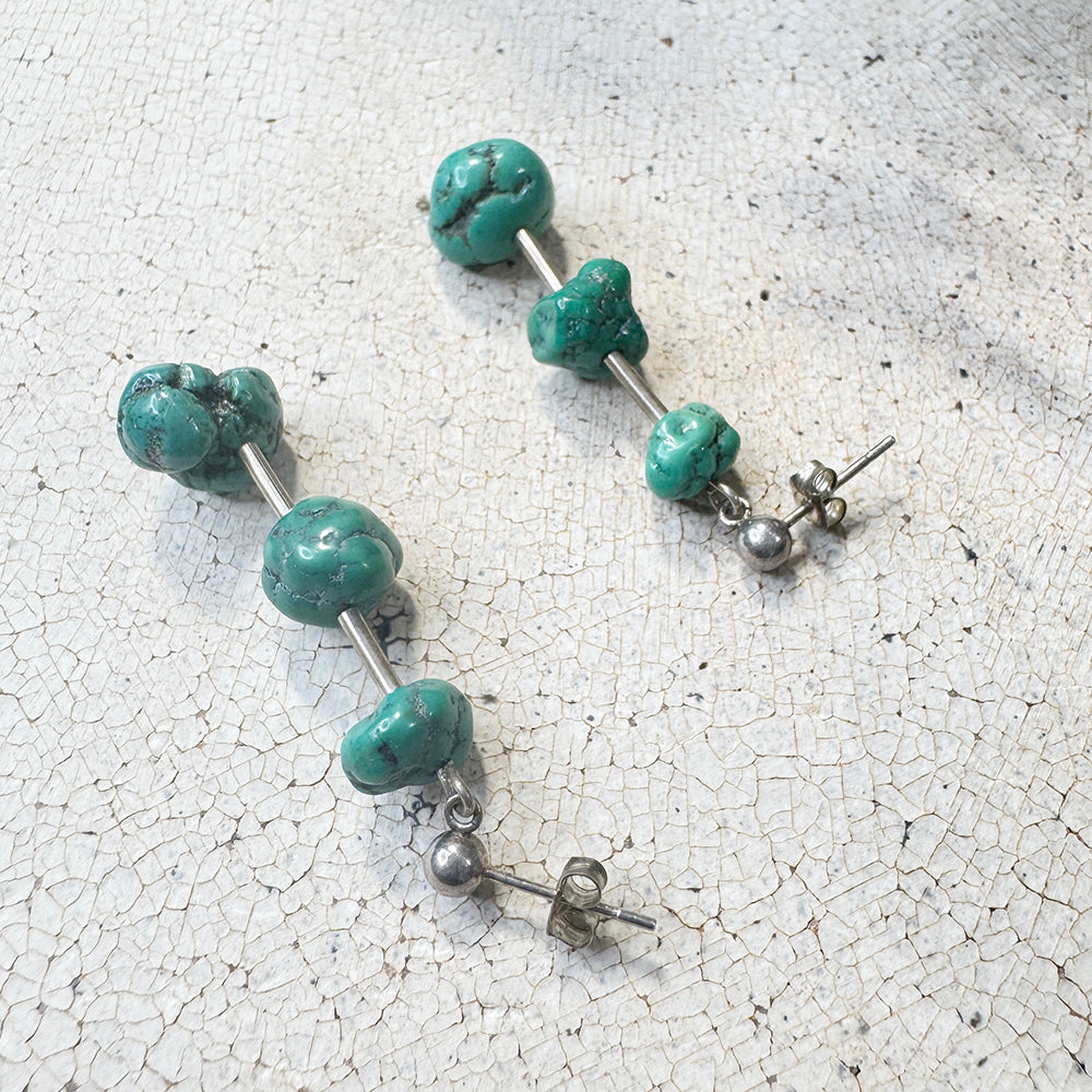 Pendientes vintage de cuentas de piedra turquesa natural
