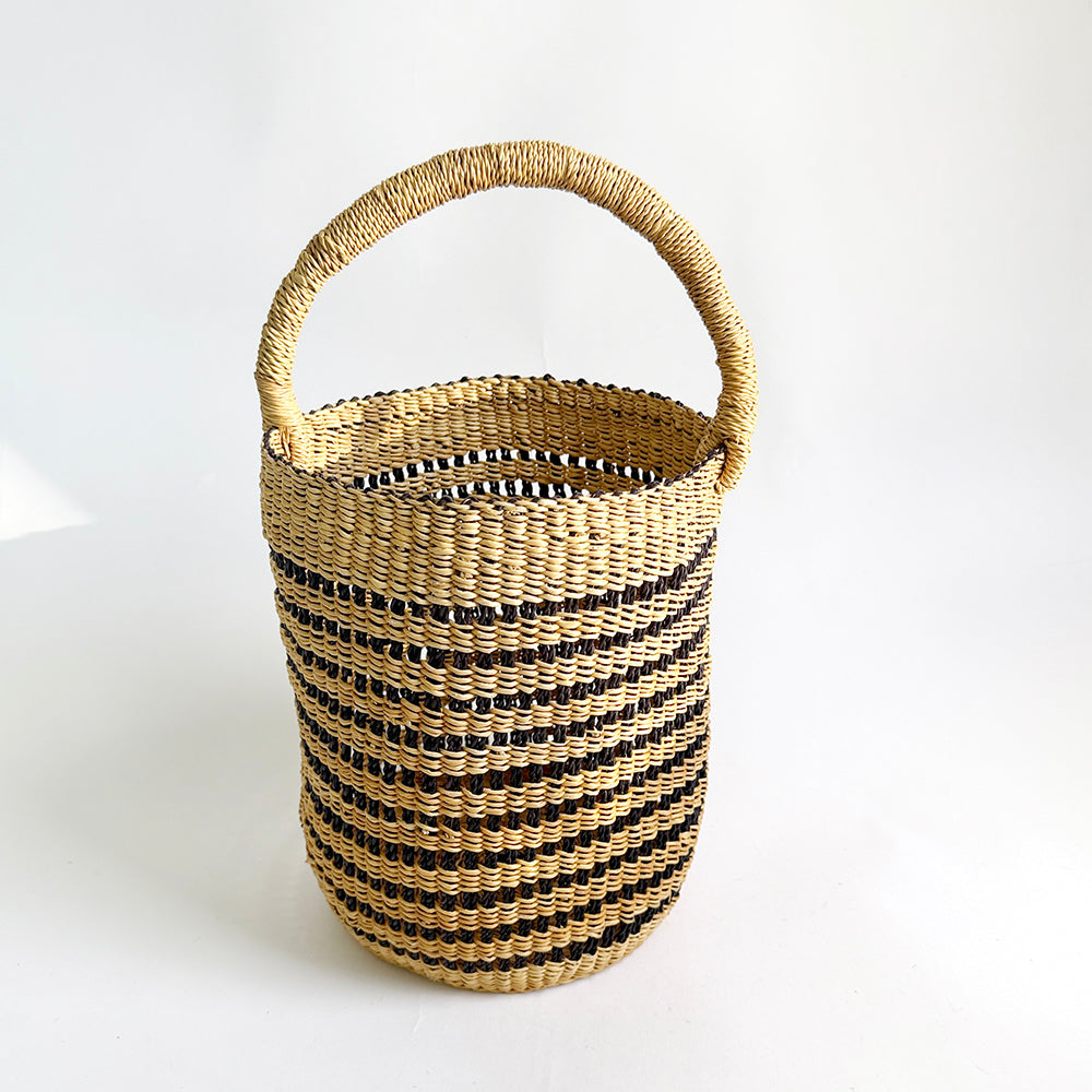 Nyariga Onehandle Basket