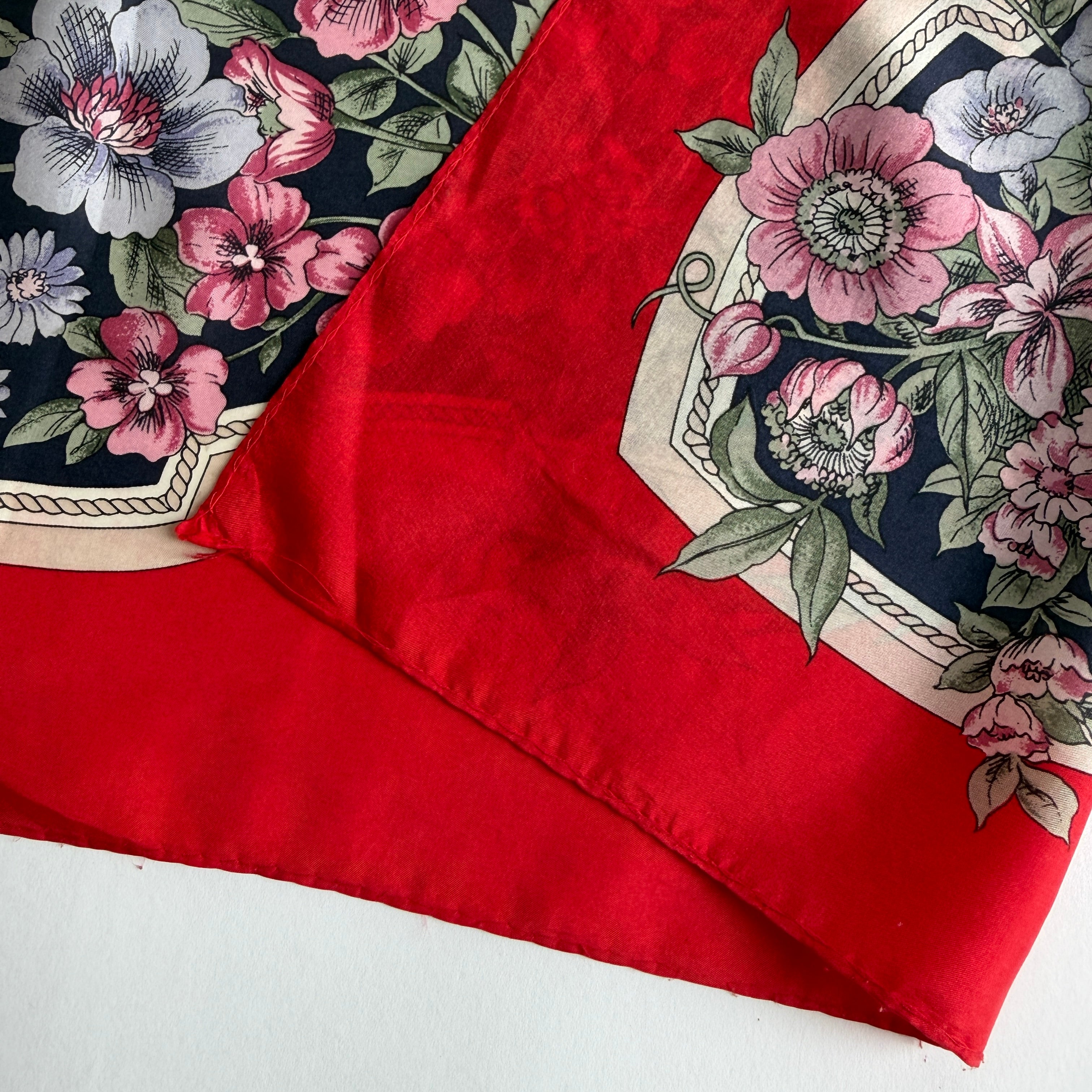 Vintage Silk scarf _M-40