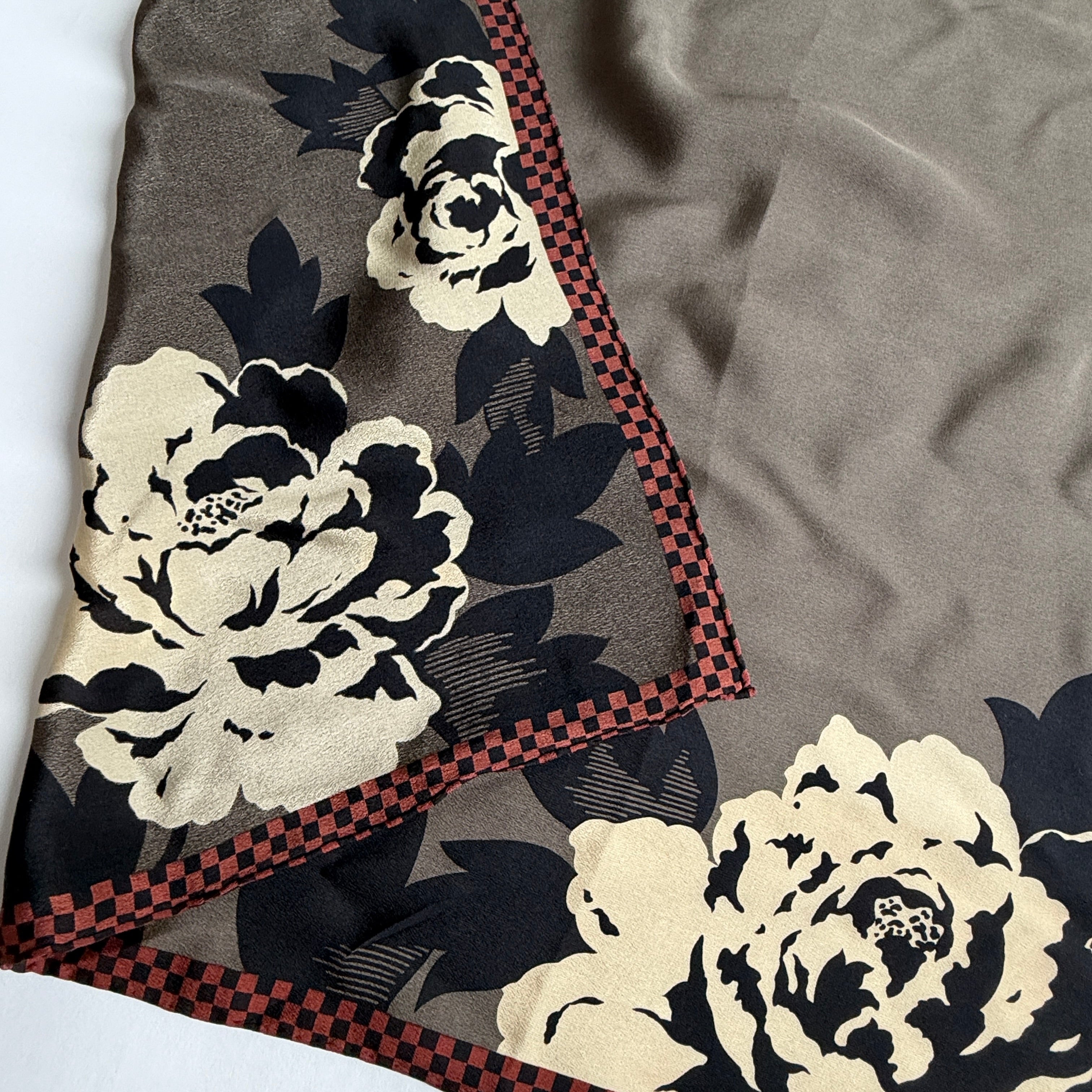 Vintage Silk scarf _M-12