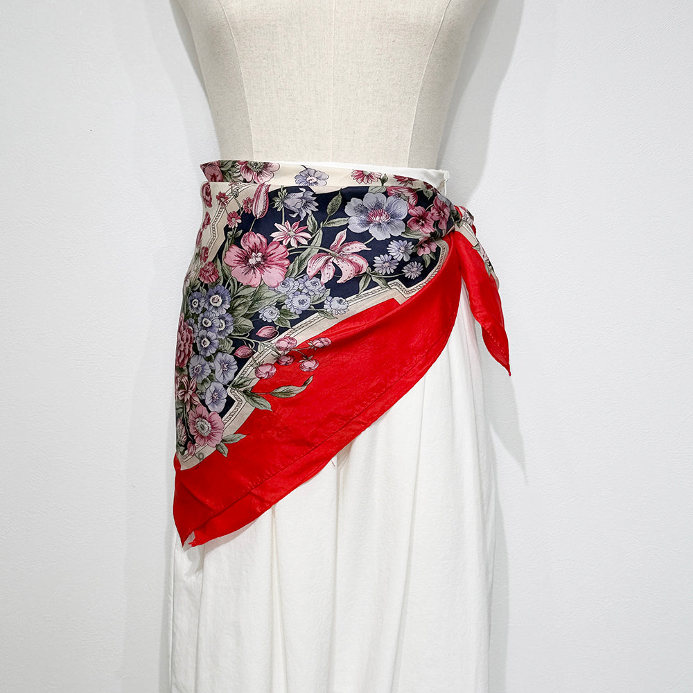 Vintage Silk scarf _M-40