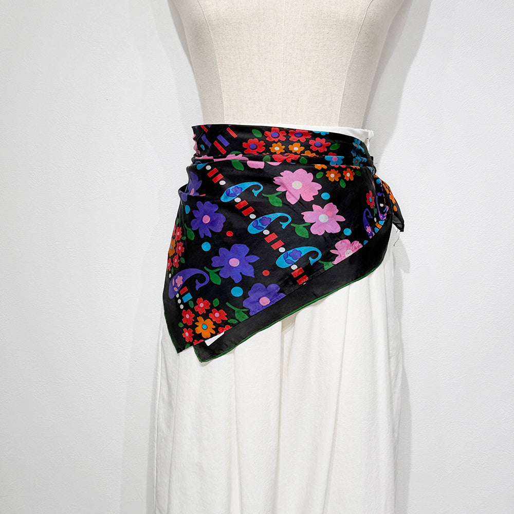 Vintage Silk scarf _M-33_