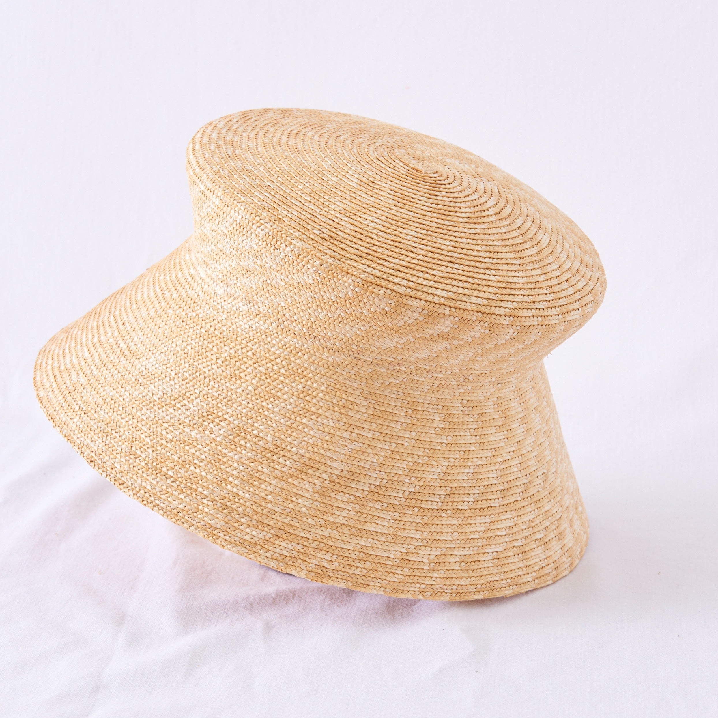 Curves Straw Hat