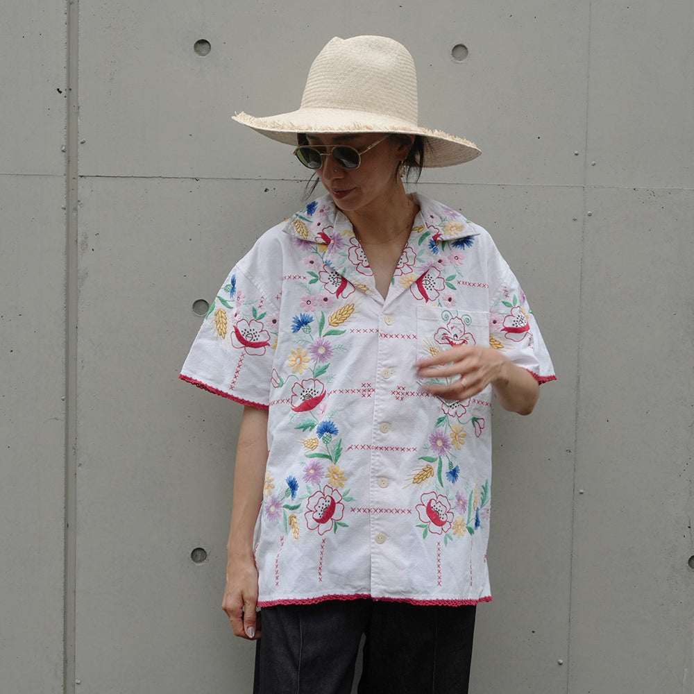 Remake Embroidery Shirt M