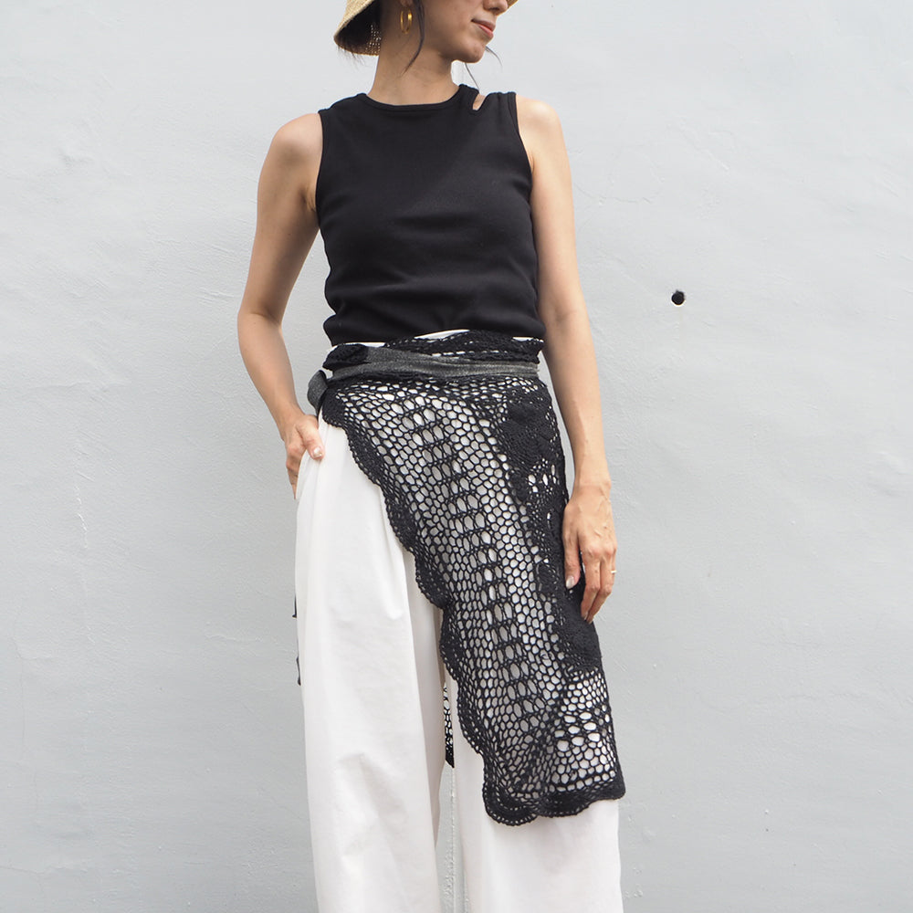Vintage Lace Wrap Skirt _ Black 4