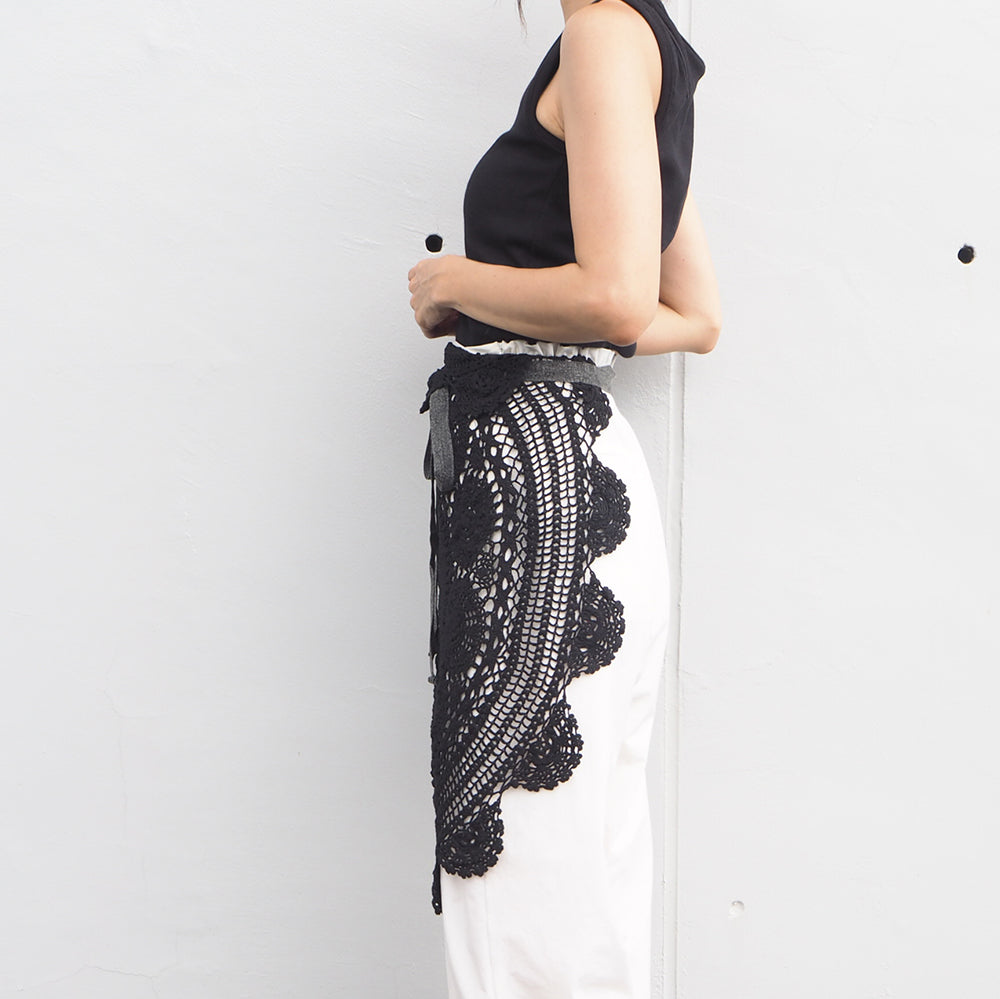 Vintage Lace Wrap Skirt _ Black 18