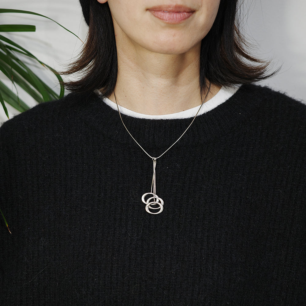 Collar de plata vintage de 3 anillos