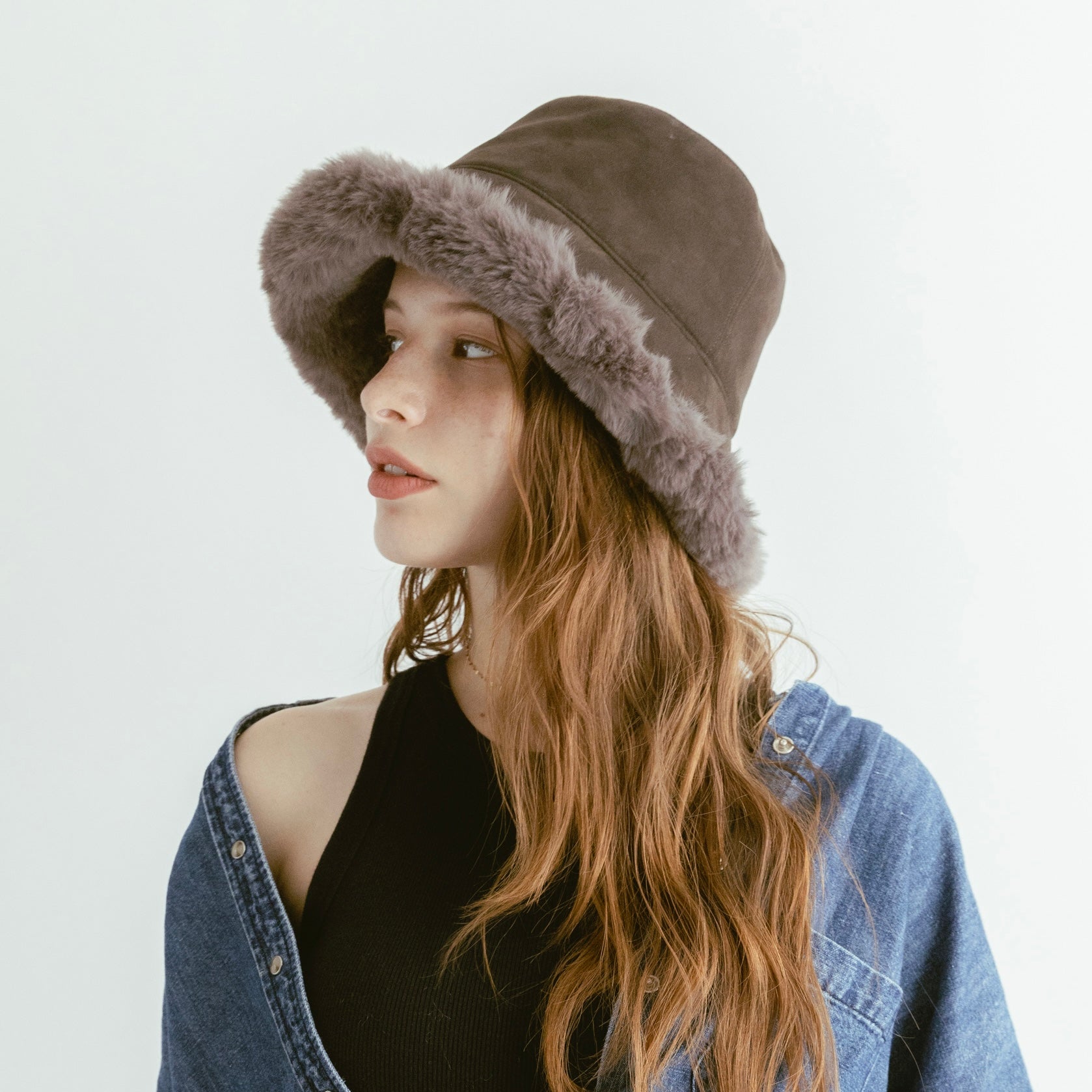 Cubo de piel tipo Mouton