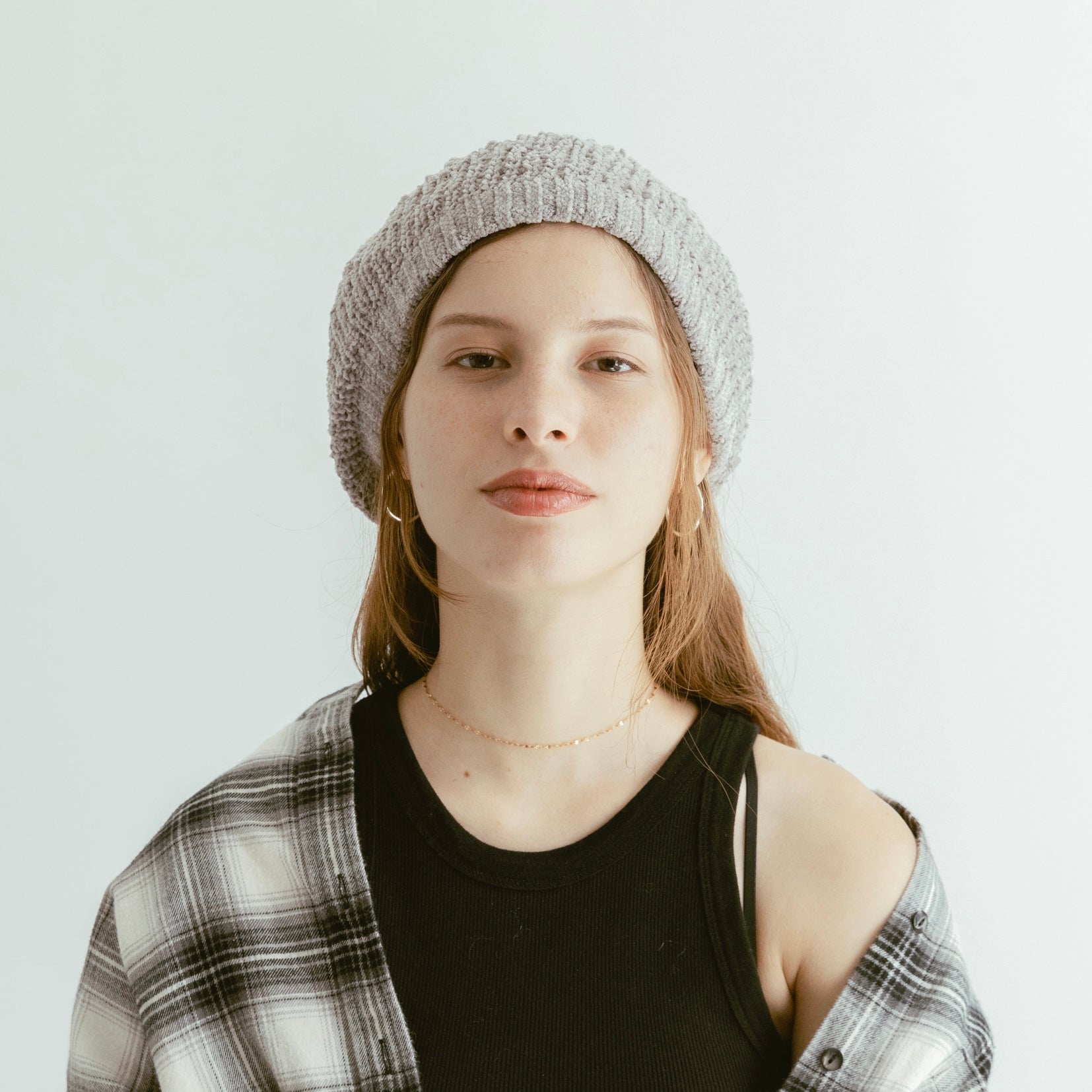 Boina tejida con hilo de topo