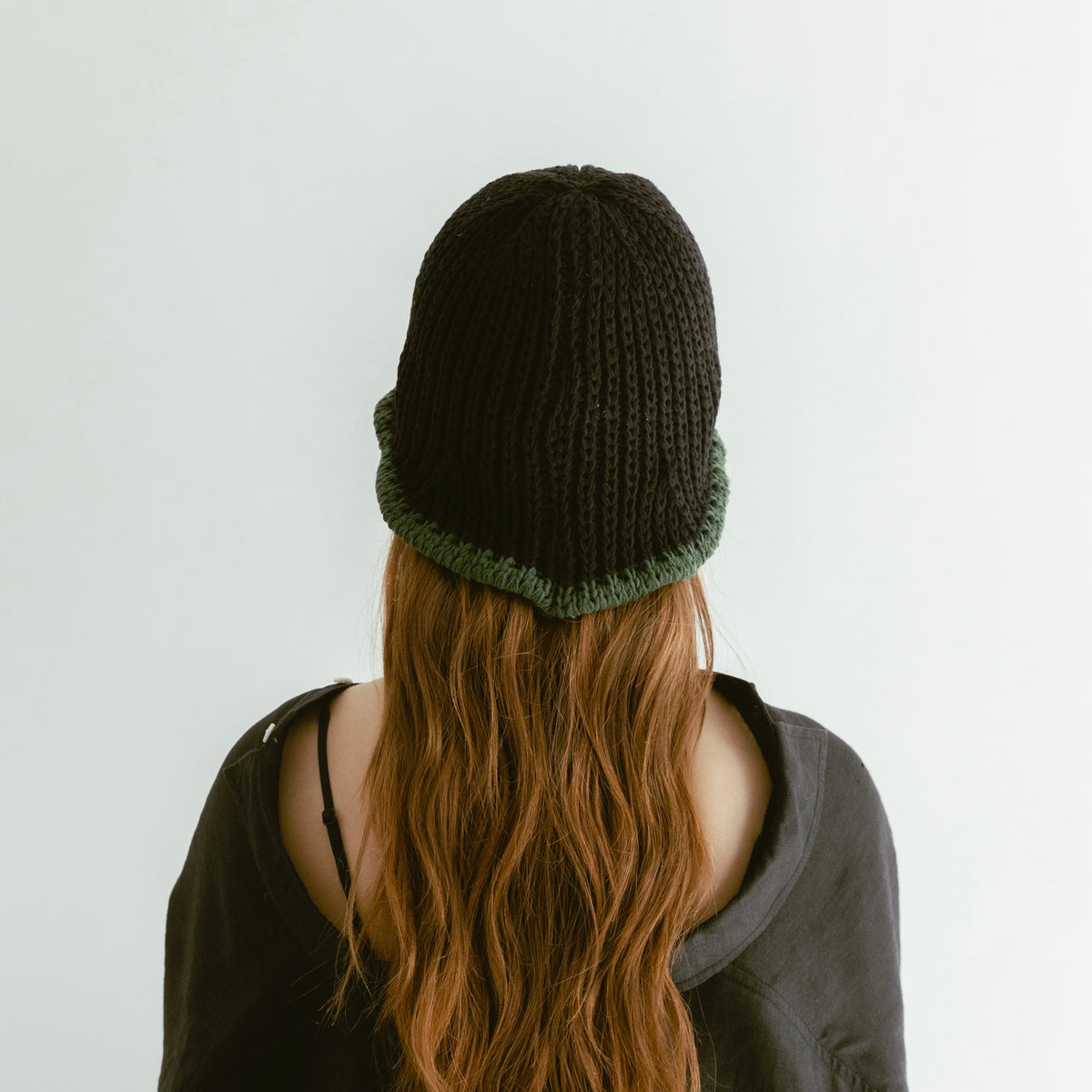 Gorro bicolor de algodón