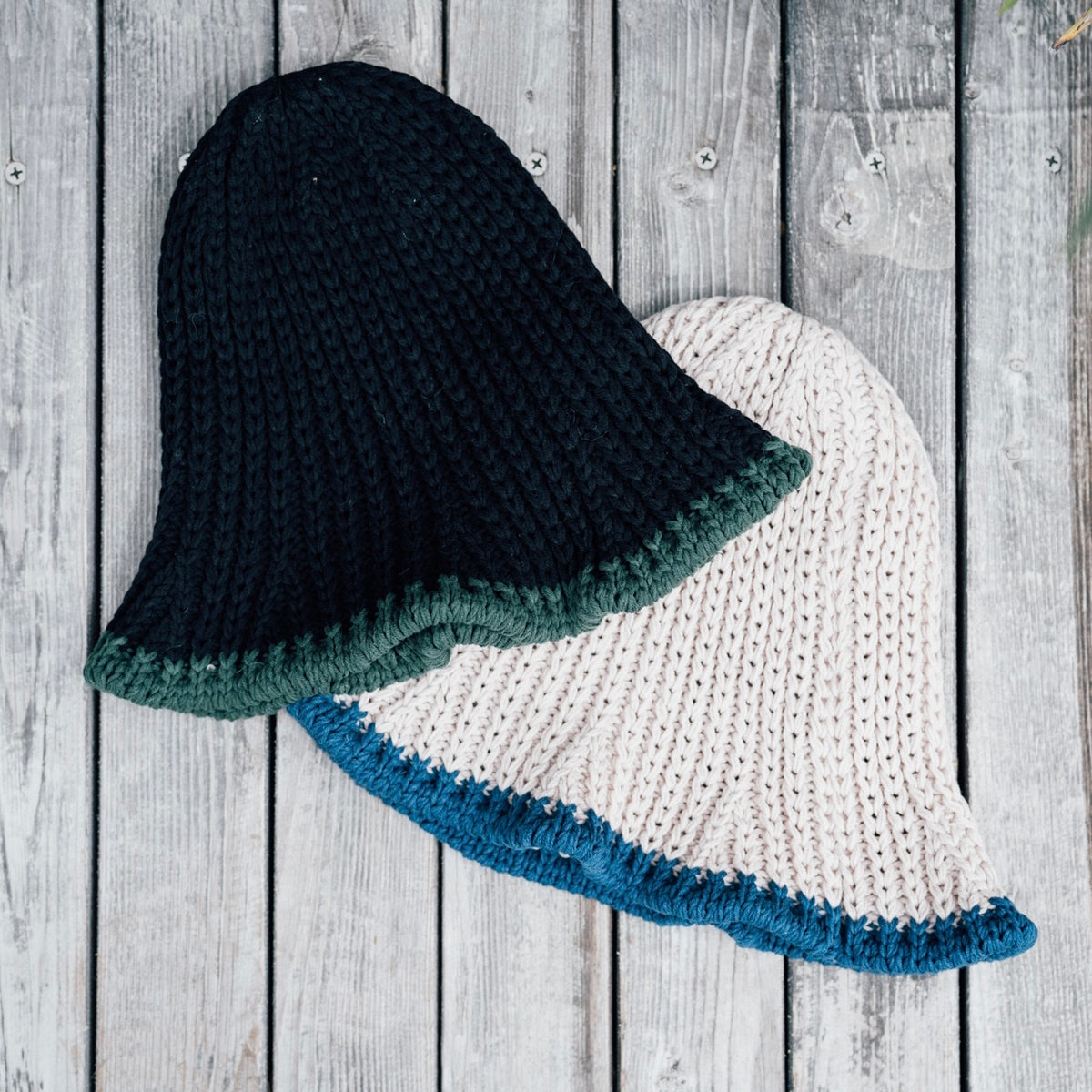 Gorro bicolor de algodón