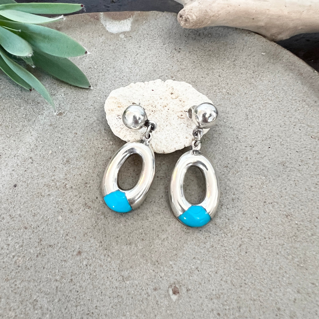 Vintage Silver Swing Oval Turquoise Earring