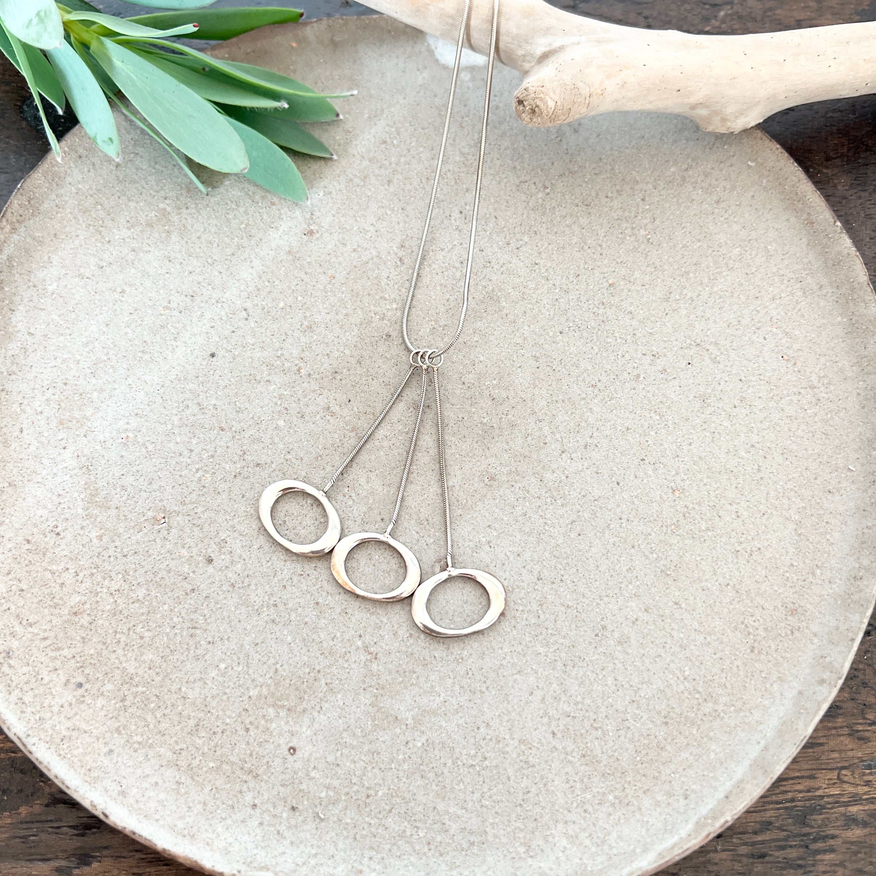 Collar de plata vintage de 3 anillos
