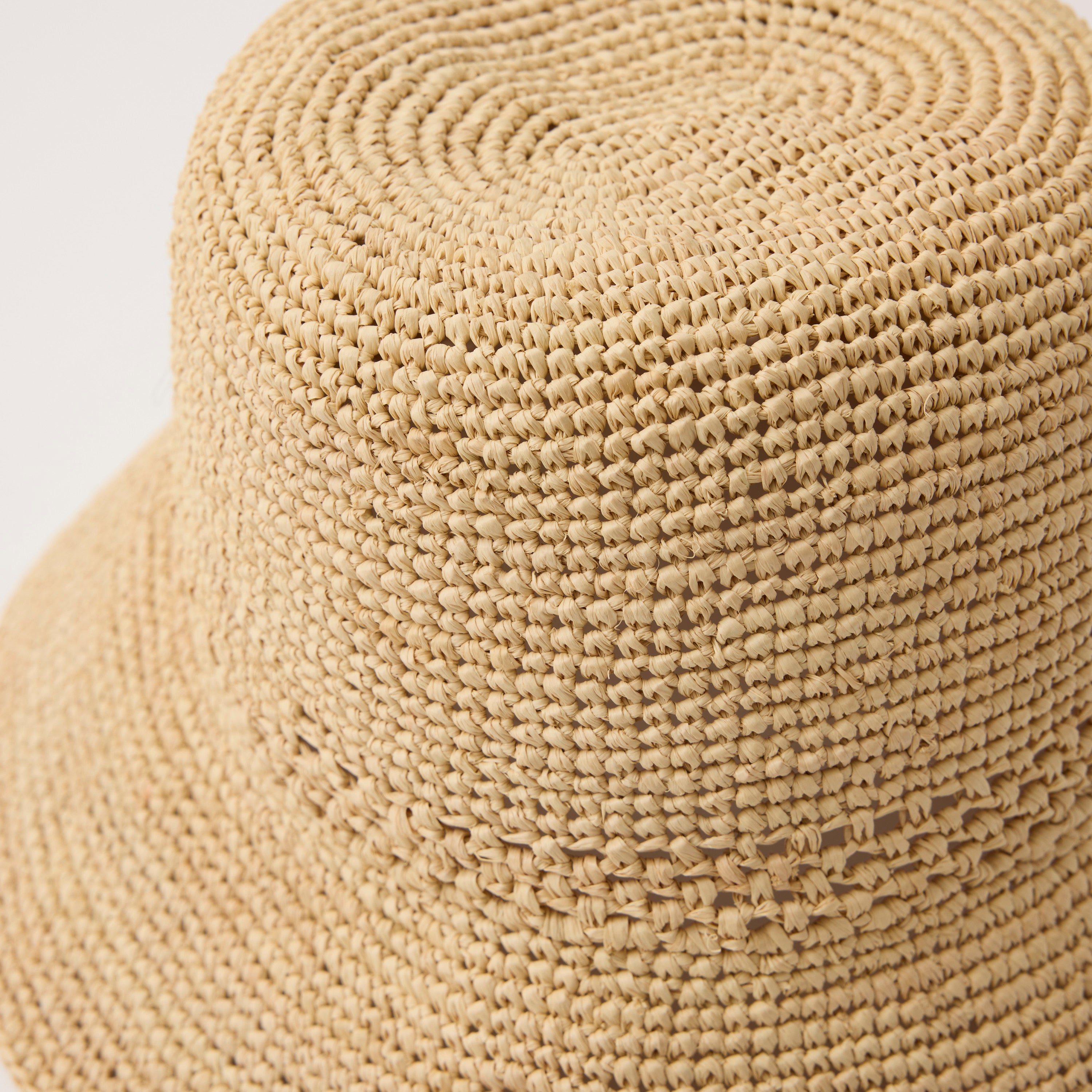 Raffia Lace Line Bucket
