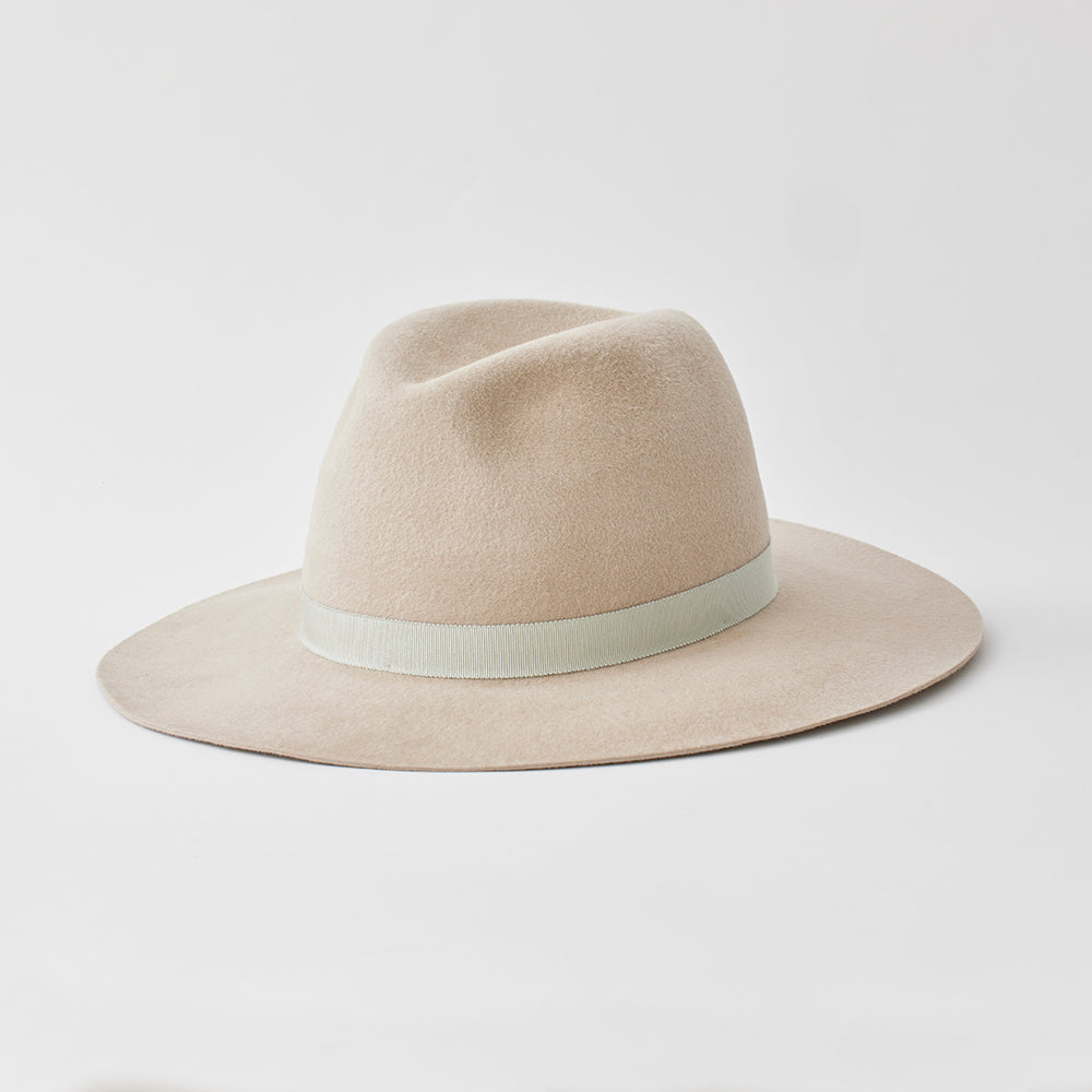 Velour Fedra Hat