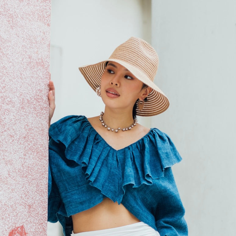 Sombrero Fedora transparente con trenza de papel 