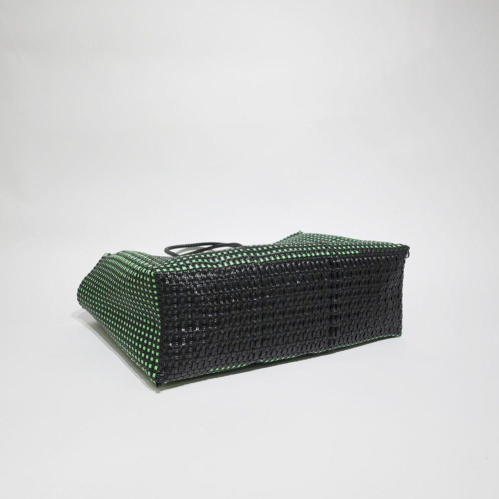 [Artículos pedidos para entrega en Septiembre] Mercado Bag Isabel (Negro&amp;Crema)