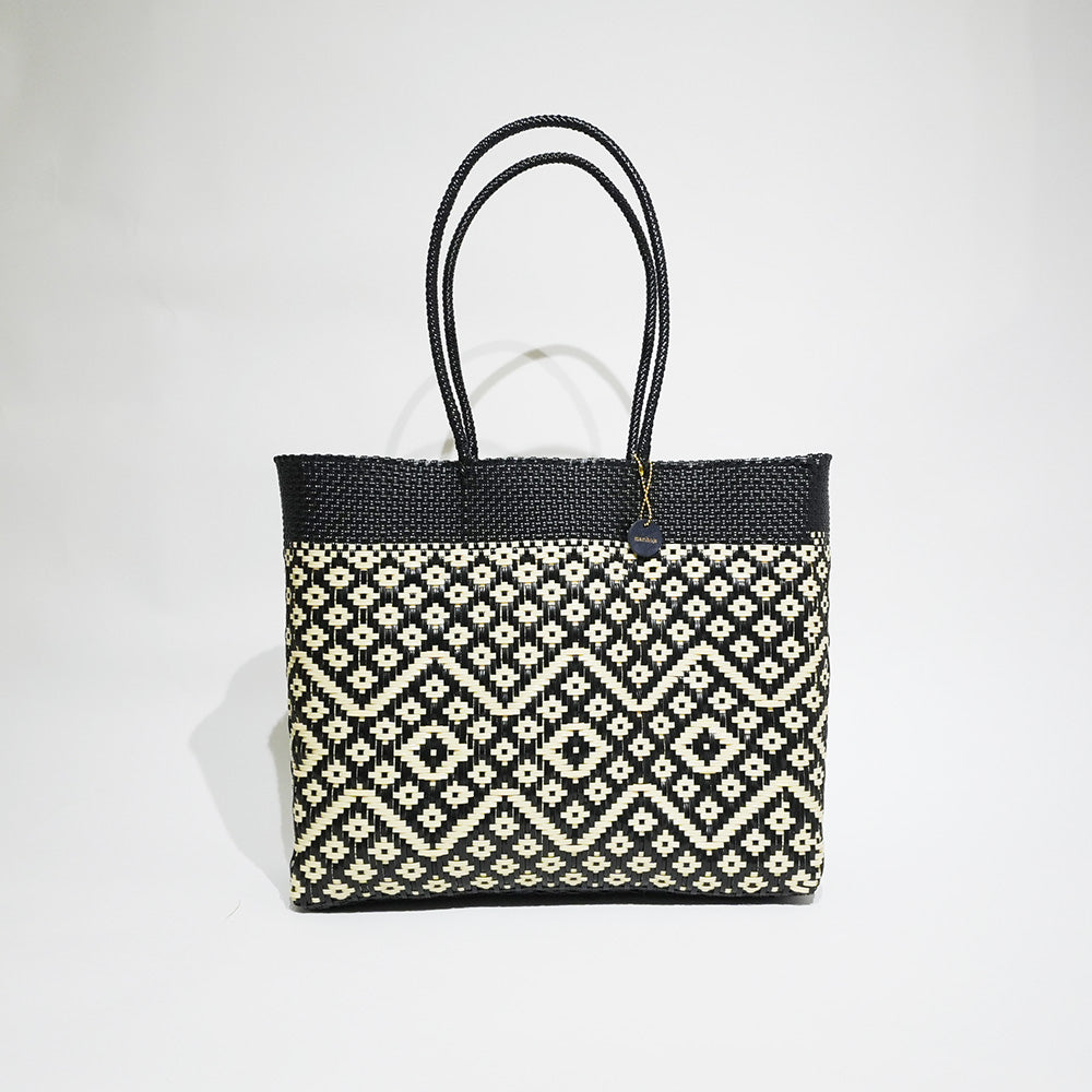 [Artículos pedidos para entrega en Septiembre] Mercado Bag Isabel (Negro&amp;Crema)