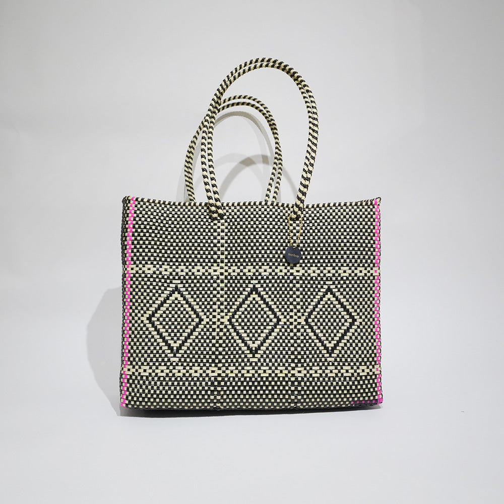 [Artículos pedidos para entrega en Septiembre] Mercado Bag Isabel (Negro&amp;Crema)