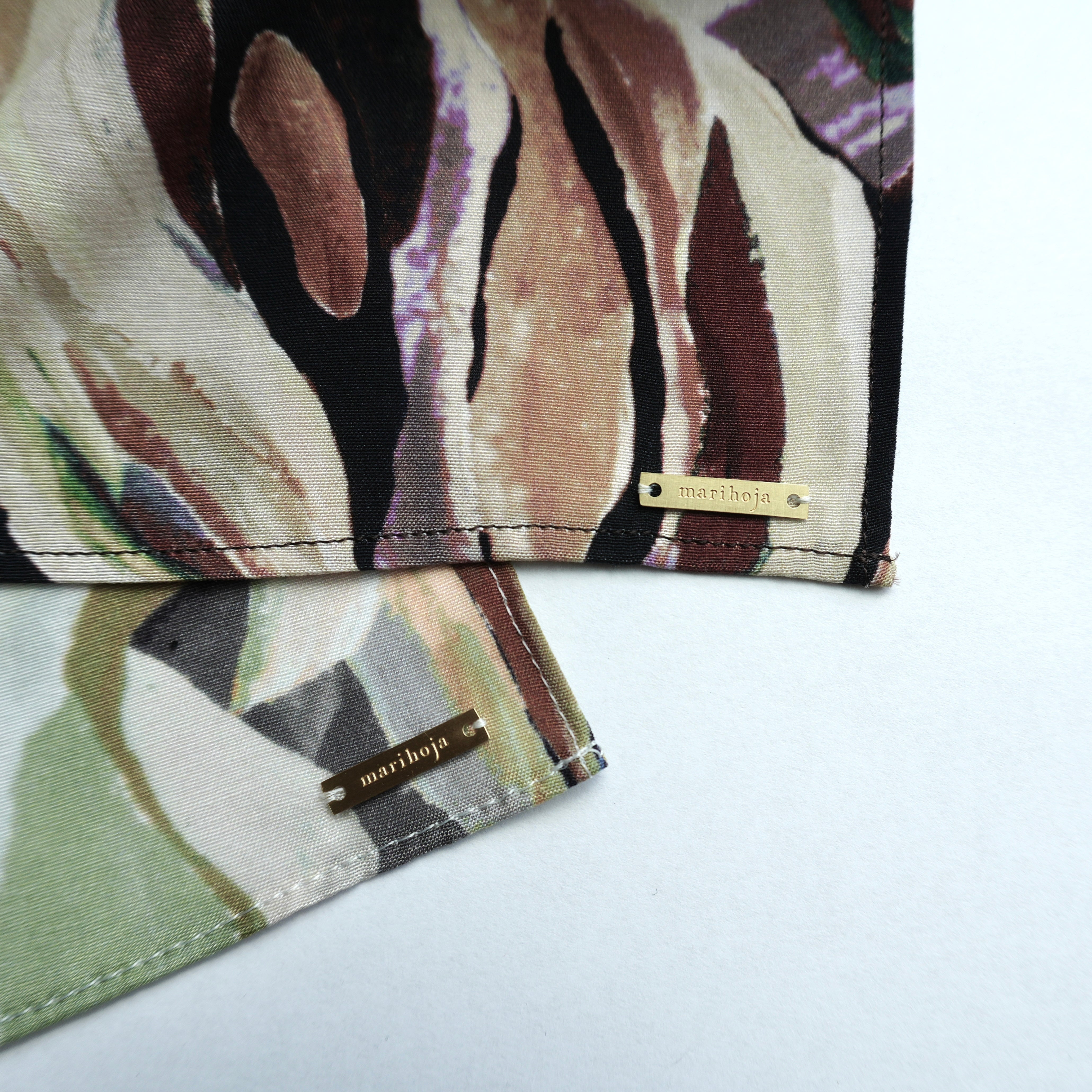 Botanical Leaf Pattern Print Scarf