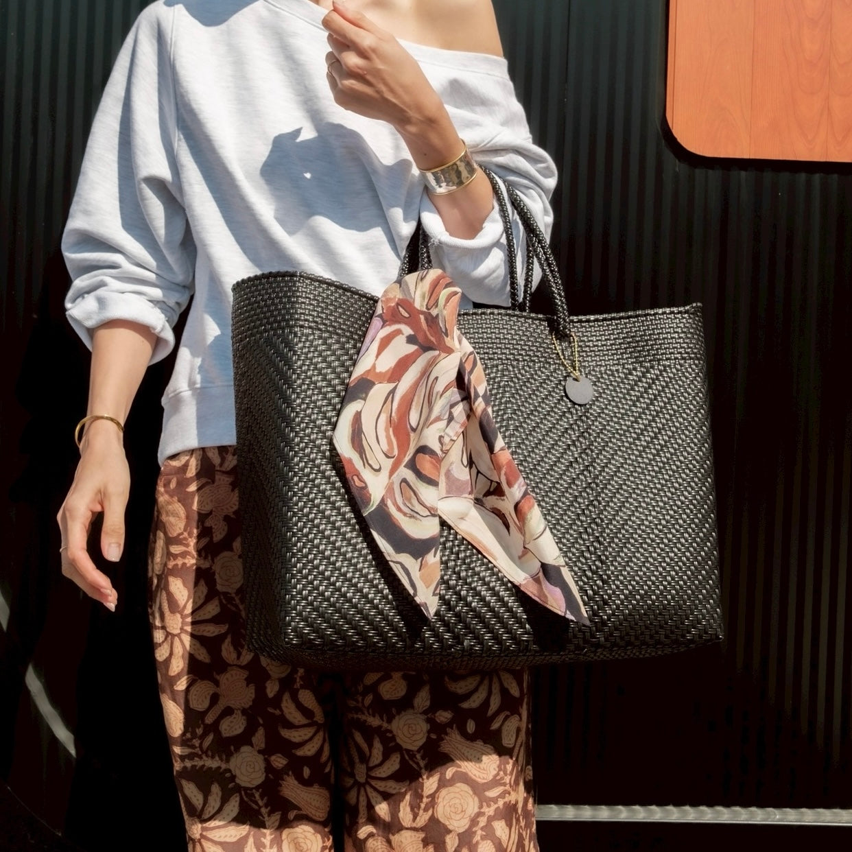 Botanical Leaf Pattern Print Scarf