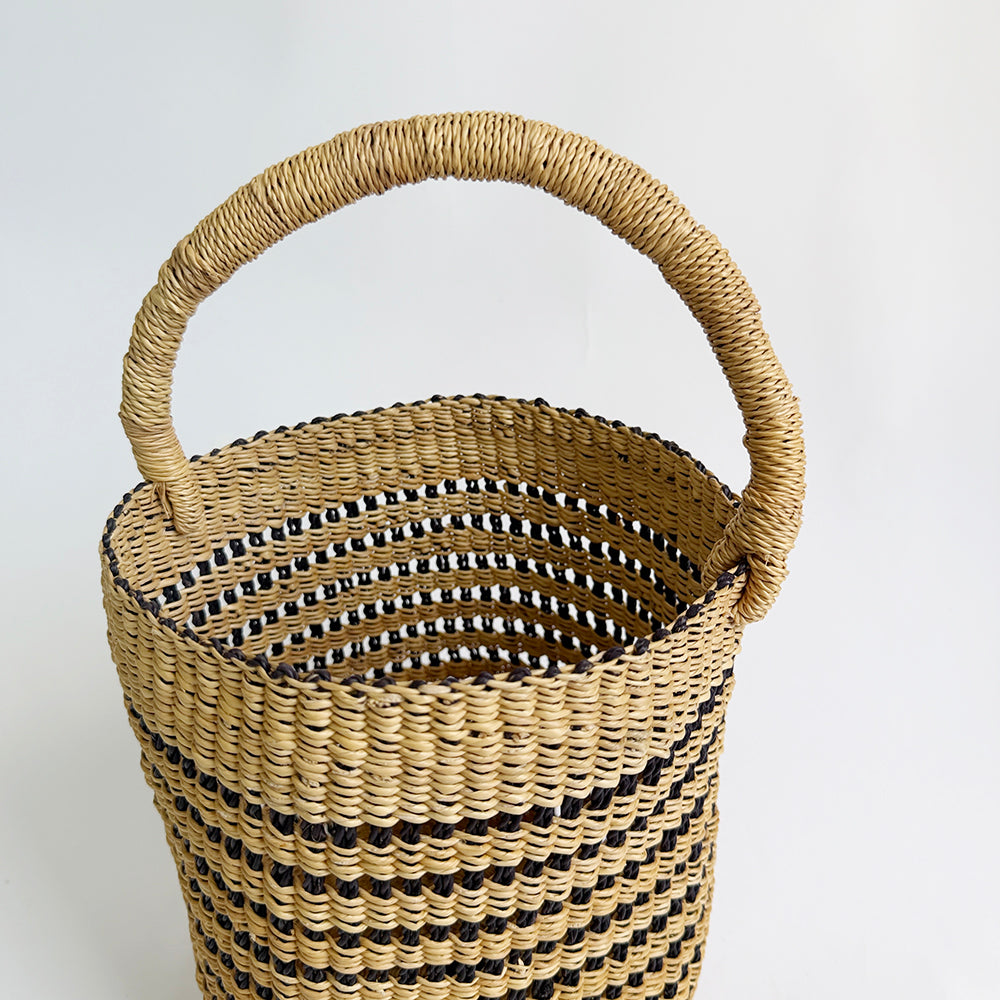 Nyariga Onehandle Basket