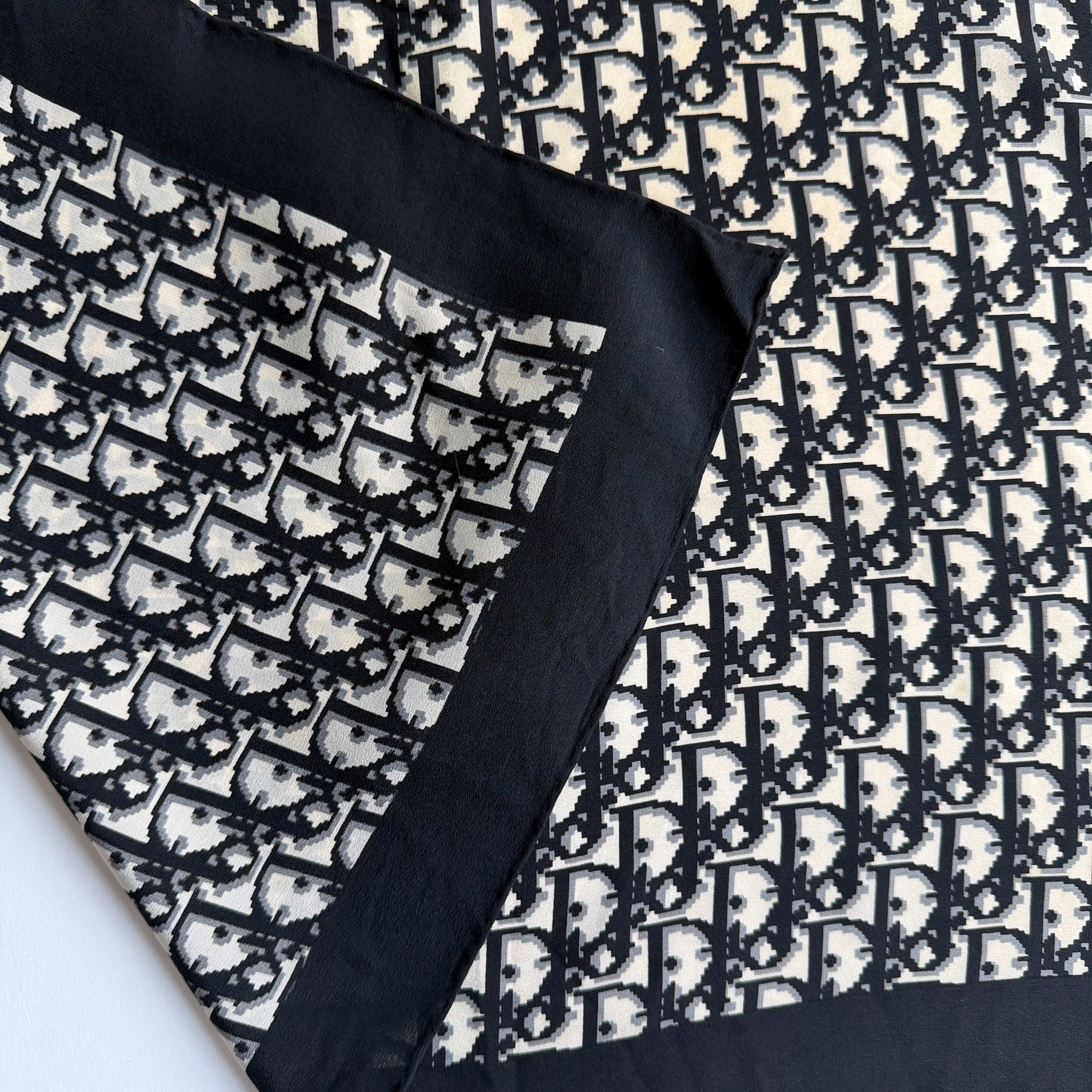 Vintage Silk scarf _M-15
