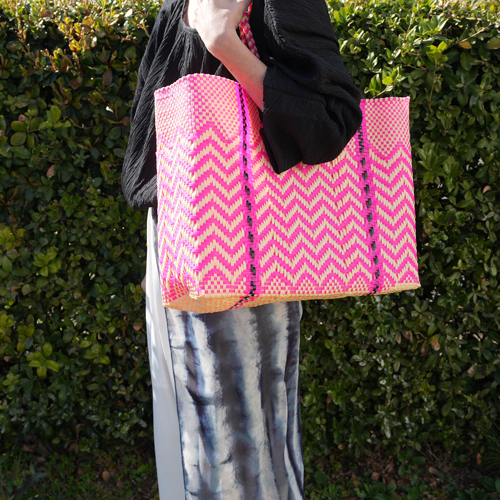 [Artículos pedidos para entrega en Septiembre] Mercado Bag Isabel (Negro&amp;Crema)