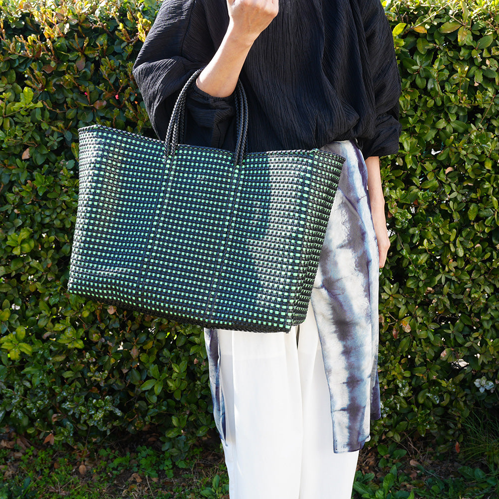 [Artículos pedidos para entrega en Septiembre] Mercado Bag Isabel (Negro&amp;Crema)