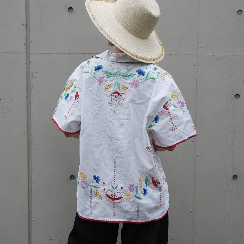 Remake Embroidery Shirt M
