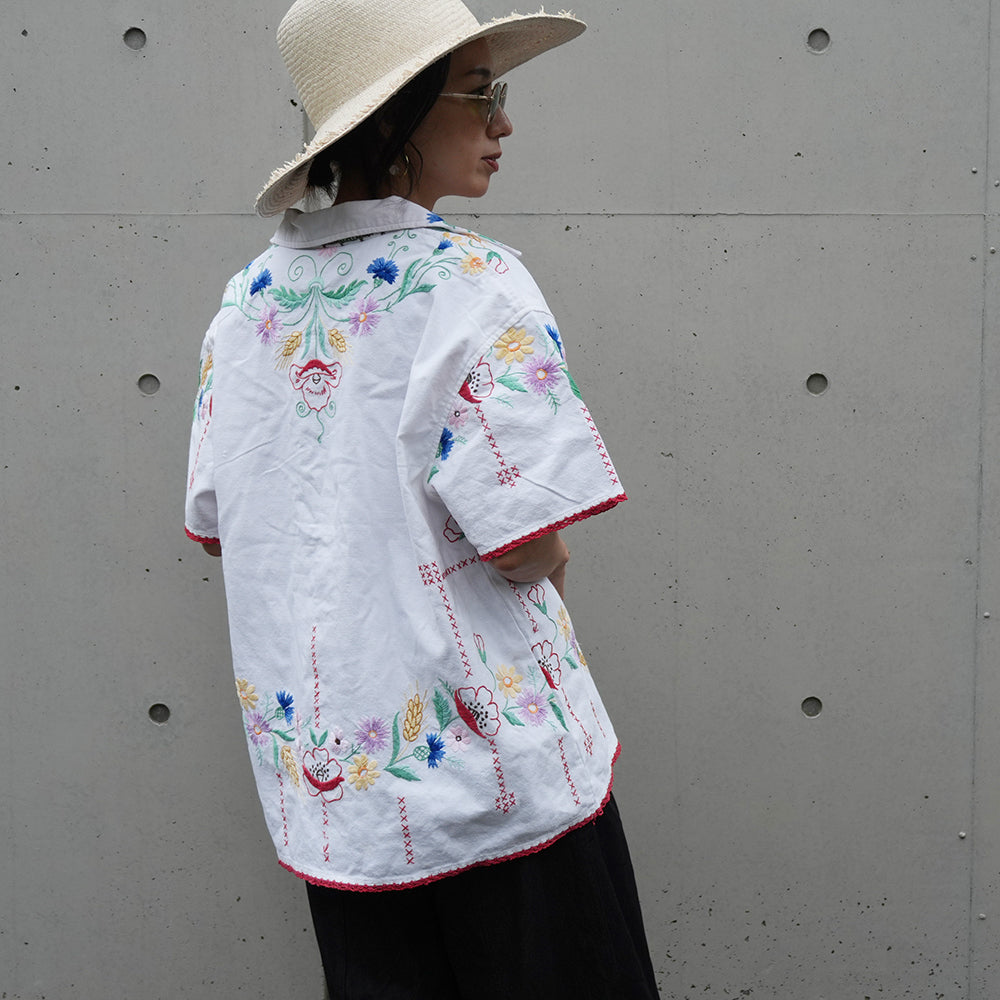Remake Embroidery Shirt M