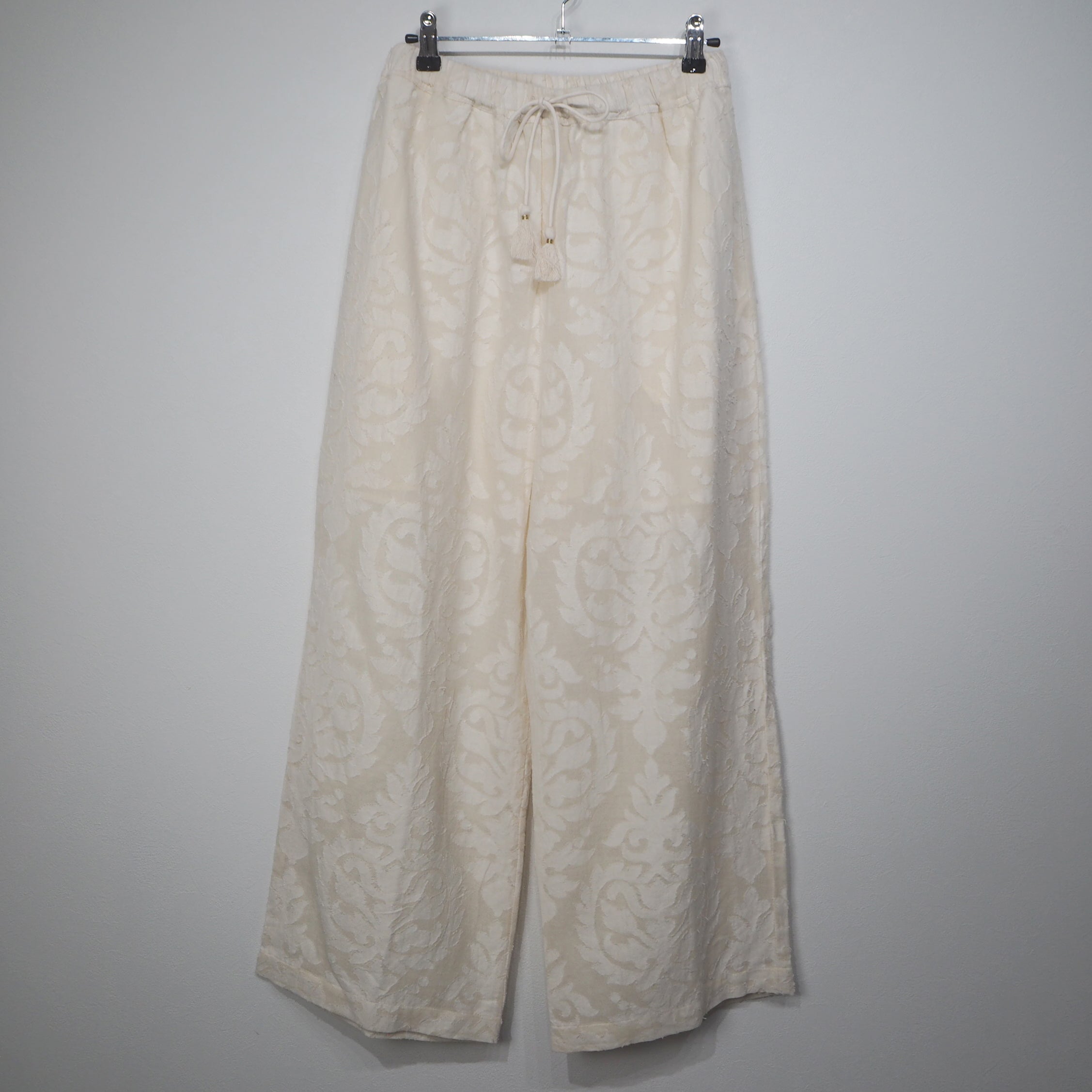 Pantalones de jacquard con encaje de la India