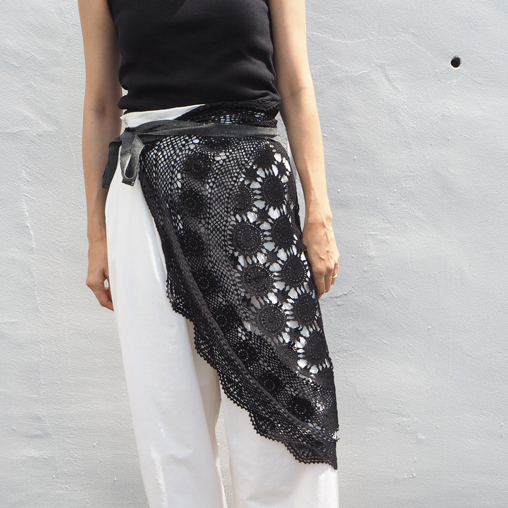 Vintage Lace Wrap Skirt _ Black 1