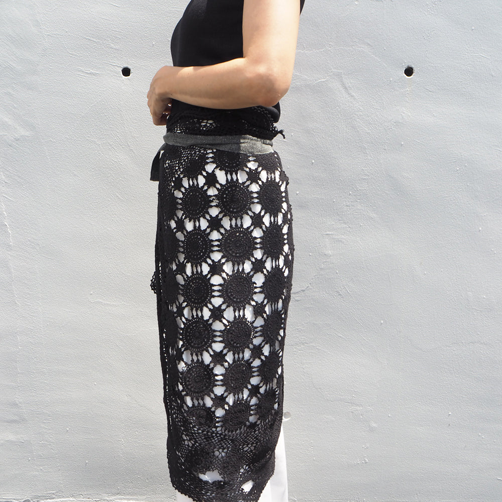 Vintage Lace Wrap Skirt _ Black 1