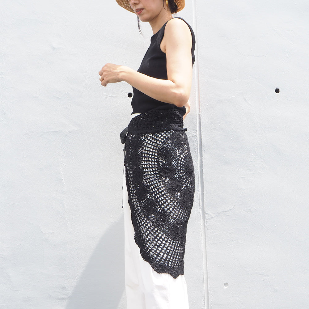 Vintage Lace Wrap Skirt _ Black 2