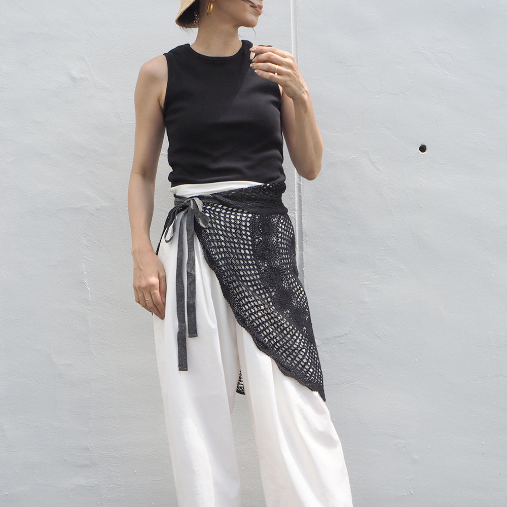 Vintage Lace Wrap Skirt _ Black 2
