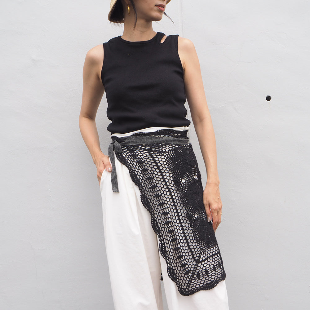 Vintage Lace Wrap Skirt _ Black 7