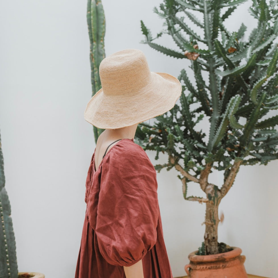 Sombrero de rafia tejido SP