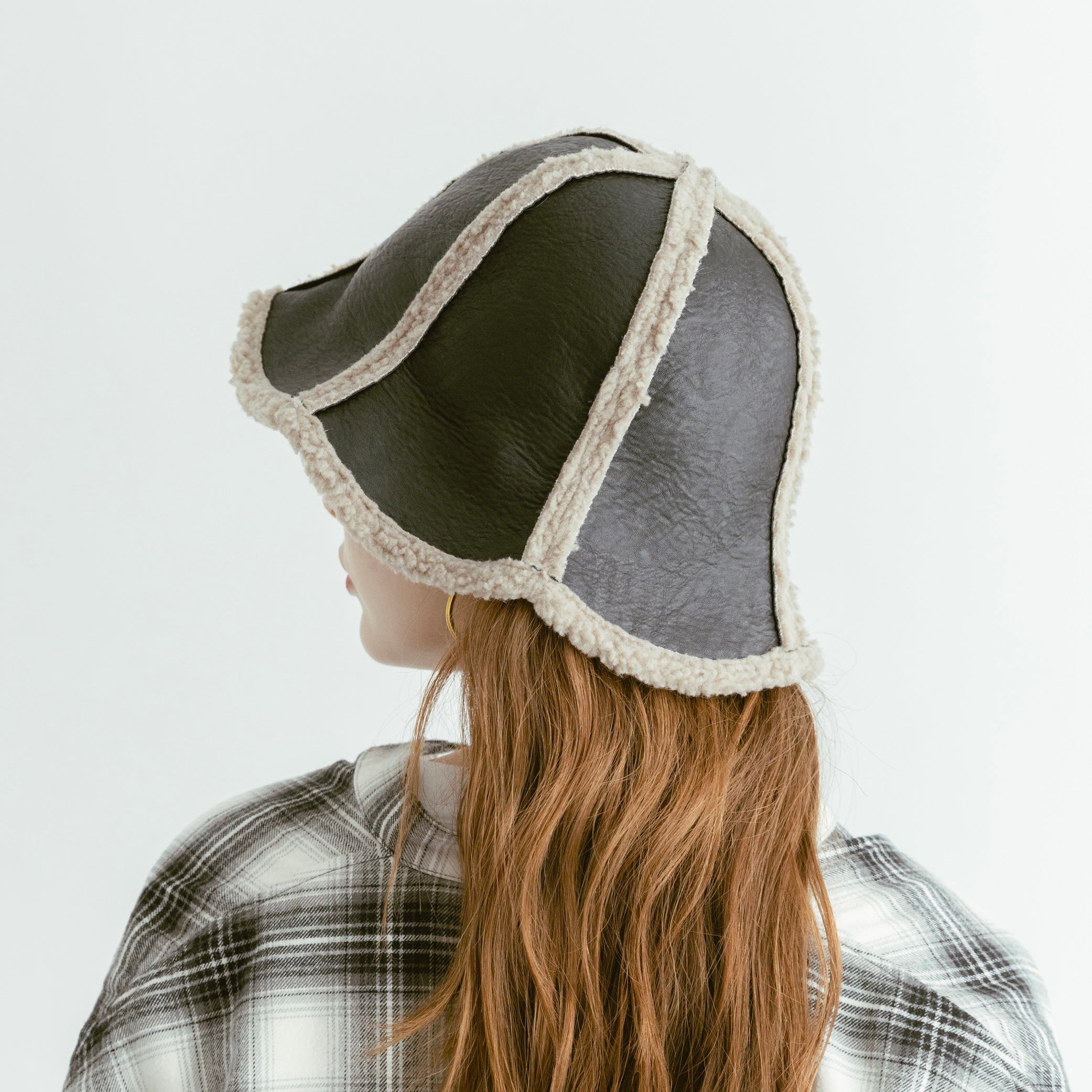 Mouton Tulip Hat