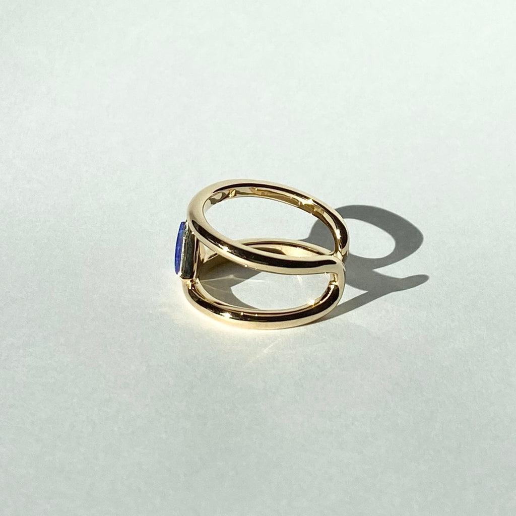 Triangle Lapislazuli Ring