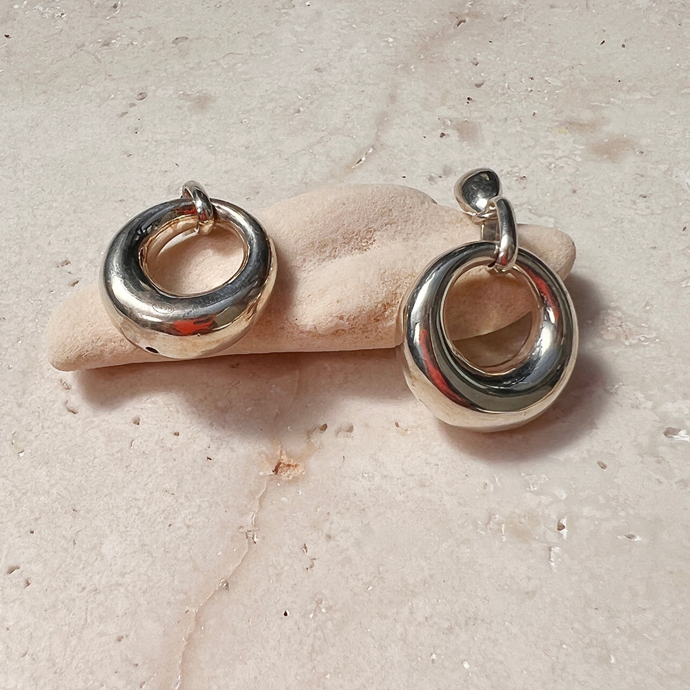Vintage Silver Swing Puffy Circle Earrings