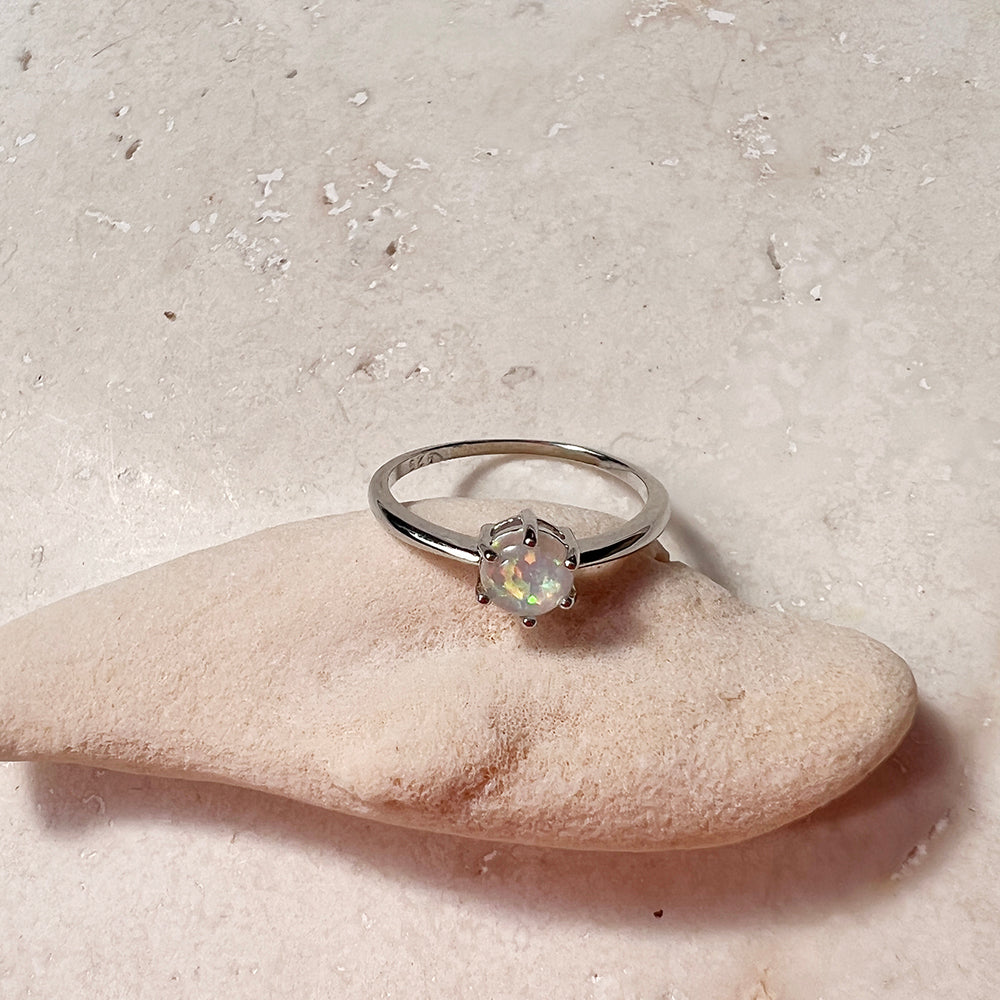 Vintage Silver Opal Ring